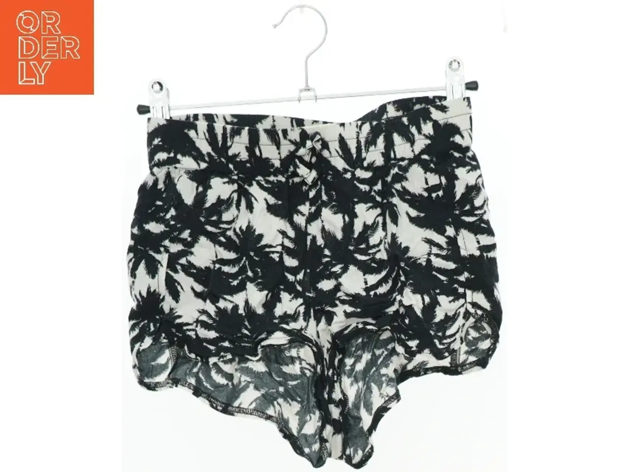 Billede 2 - Shorts fra H&M (str. 140 cm)