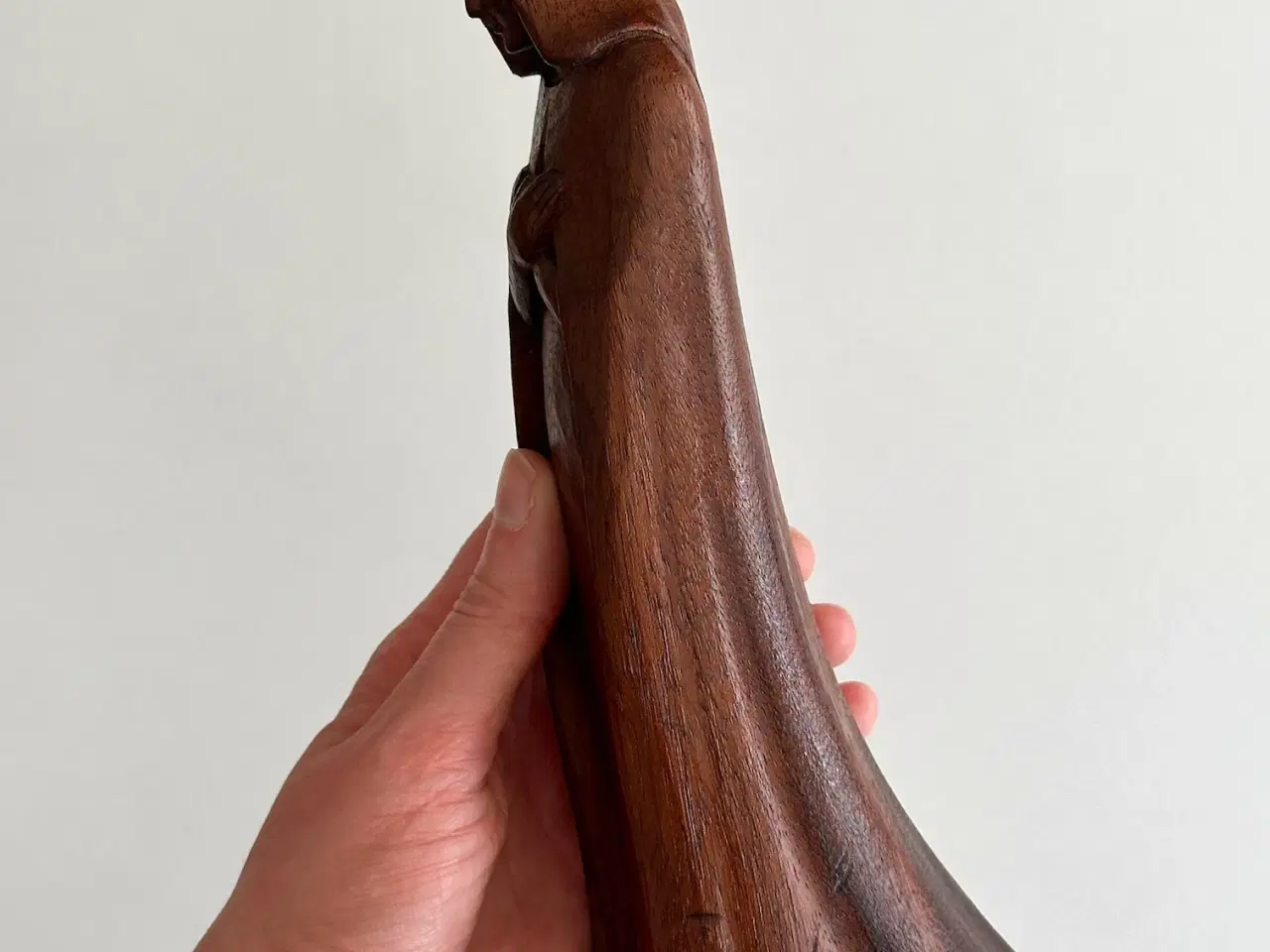 Billede 6 - Håndskåret træfigur