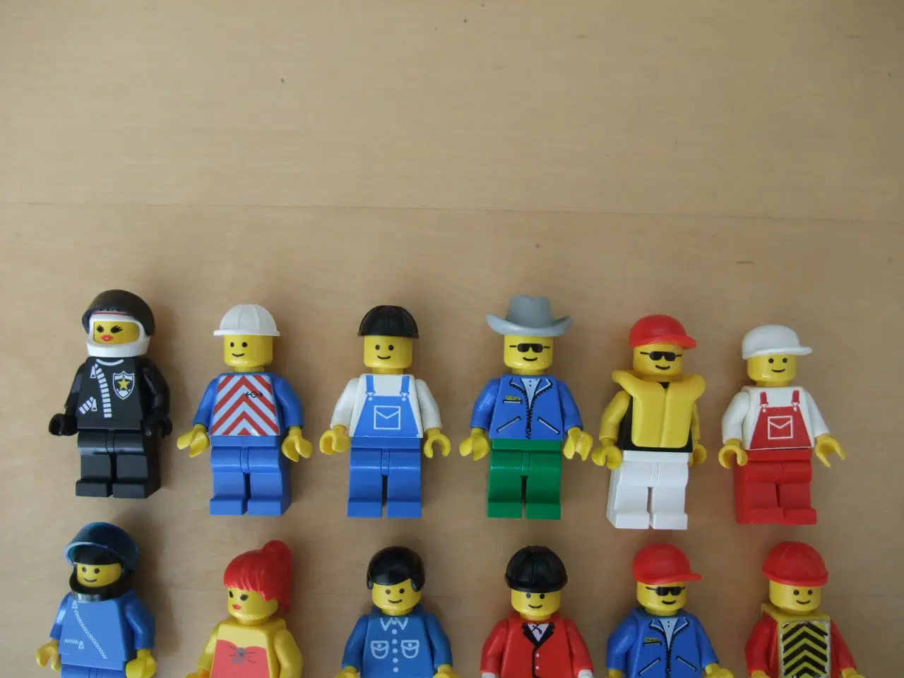 Billede 2 - Lego Town Figurer+Tilbehør
