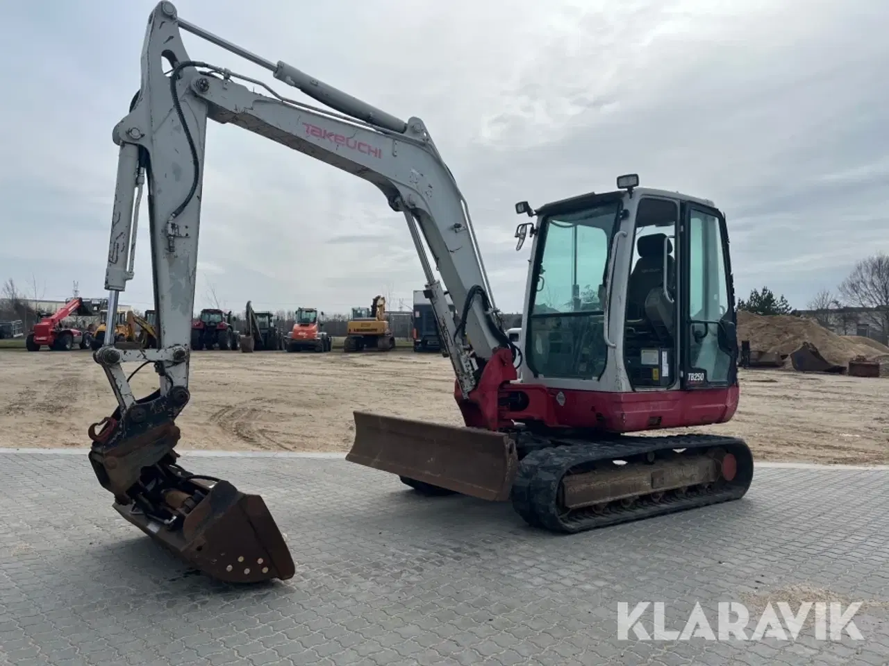 Billede 1 - Gravemaskine Takeuchi TB250