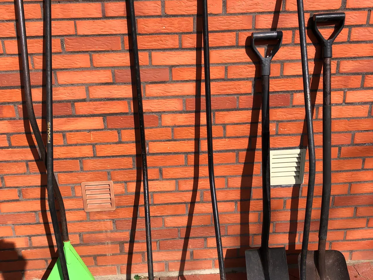 Billede 2 - Haveredskaber Fiskars