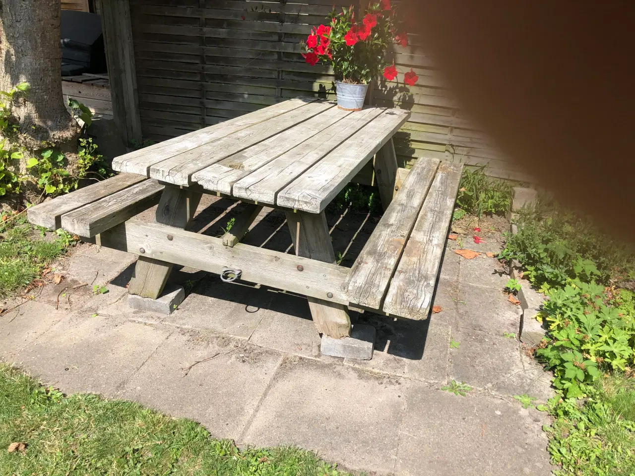 Billede 3 -  gratis havebord/bænk 