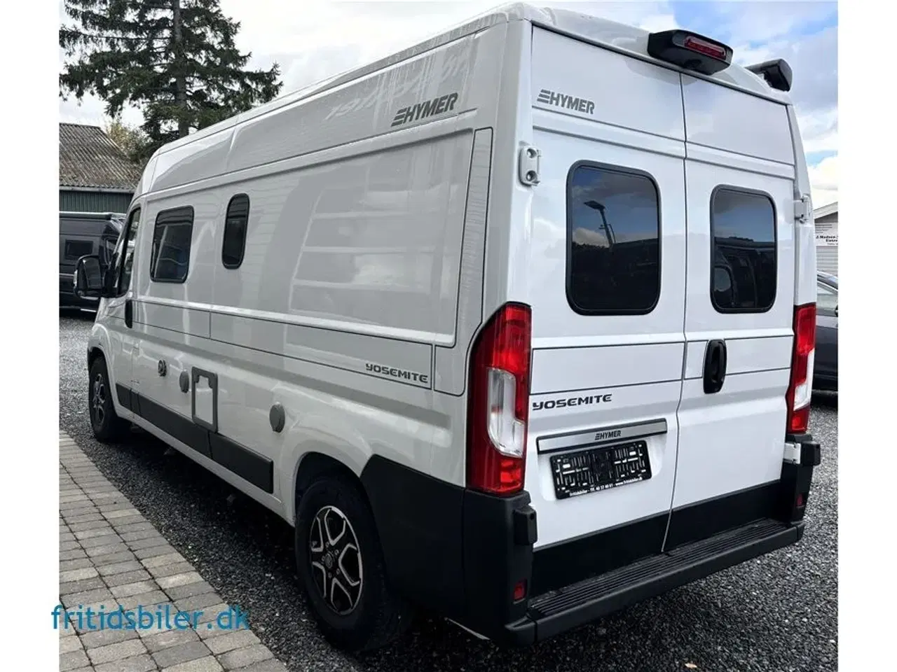Billede 3 - 2024 - Hymer Yosemite   Hymer Yosemite med alt udstyr under 6 m med langsgående senge