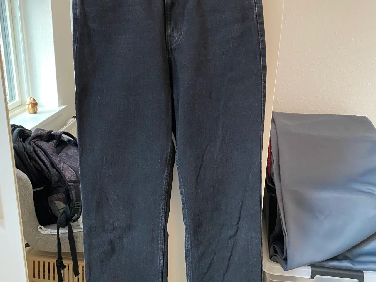 Billede 1 - Weekday sorte jeans