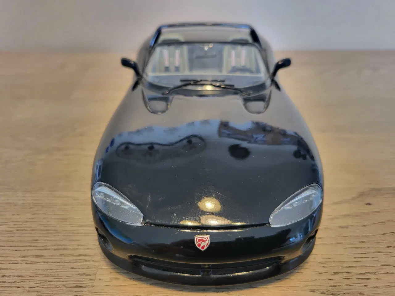 Billede 3 - Modelbil: VIPER RT/10 DODGE 1992.  Skala 1/18.