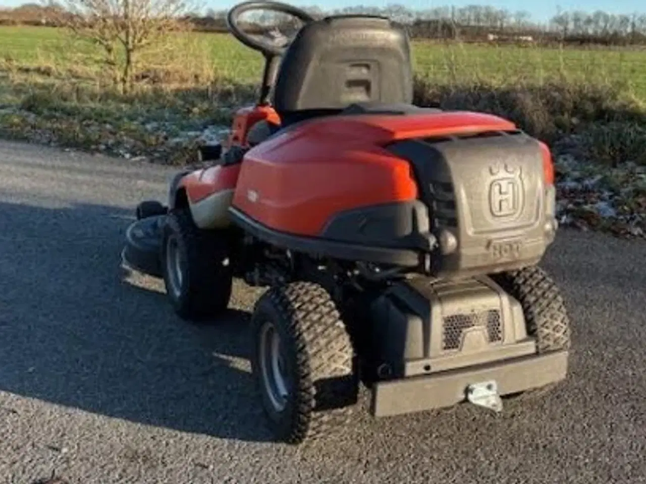 Billede 4 - Husqvarna R 214T AWD med 103 cm klippebredde