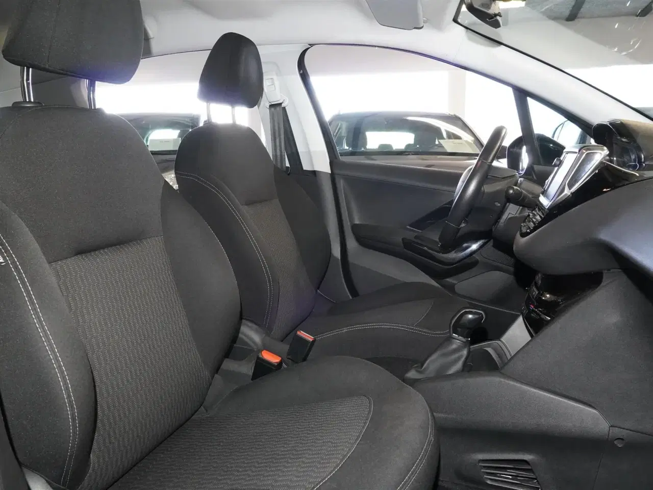 Billede 12 - Peugeot 208 1,6 BlueHDi Active 100HK 5d