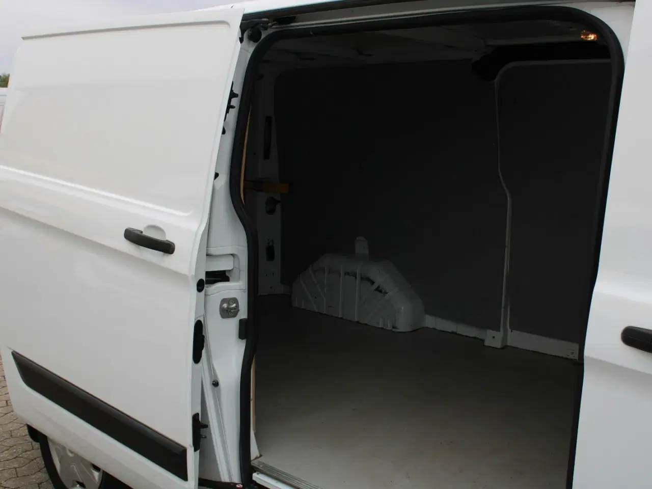 Billede 12 - Ford Transit Custom 300L 2,0 TDCi 130 Trend