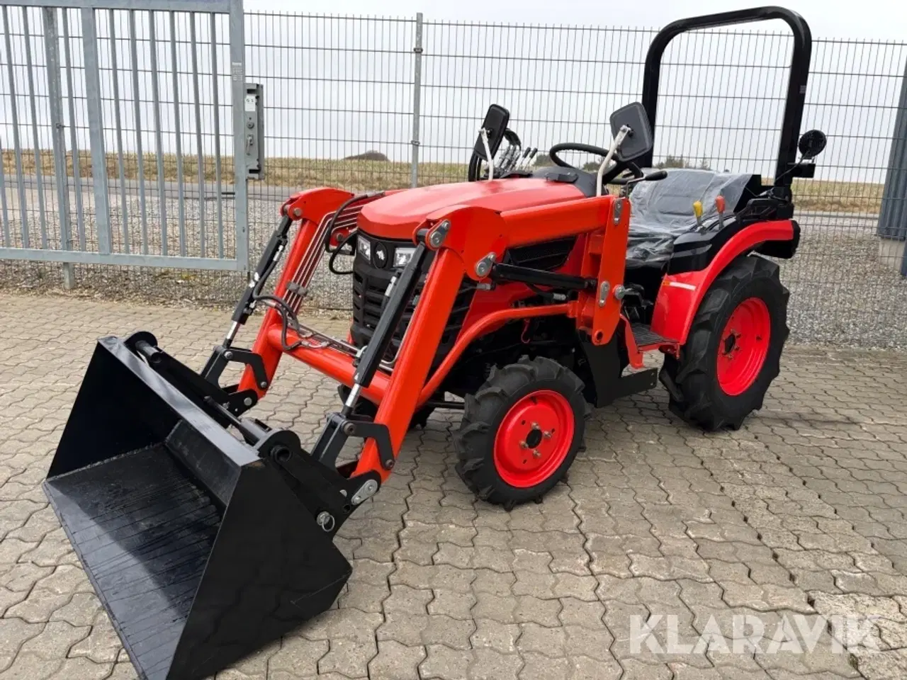 Billede 1 - Kompakt traktor YJM T2a