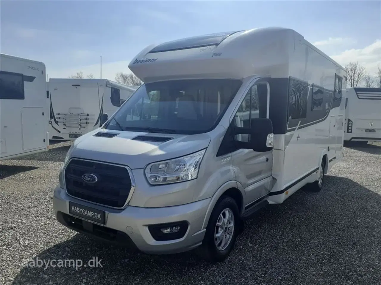 Billede 4 - 2021 - Benimar Tessoro T468   Bæmærk uden sænkeseng! Nk pakke. Automatgear. varme på spildevandstanken. solceller. Anhængertræk.