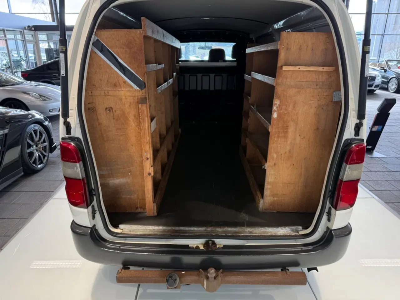 Billede 10 - Toyota HiAce 2,5 D-4D 117 Komfort lang