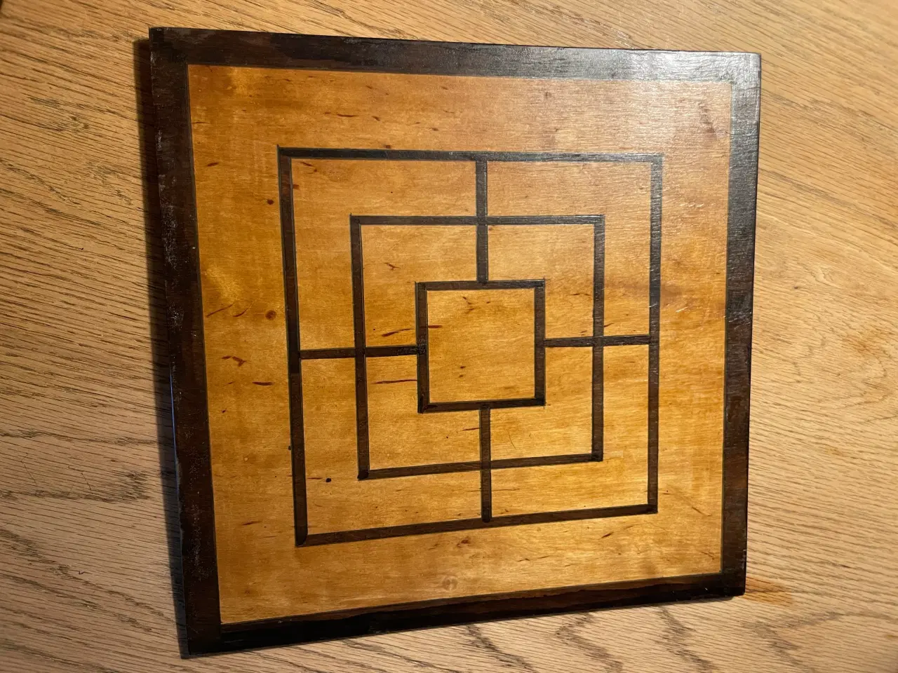 Billede 2 - Gammelt træbræt til mølle/dam spil