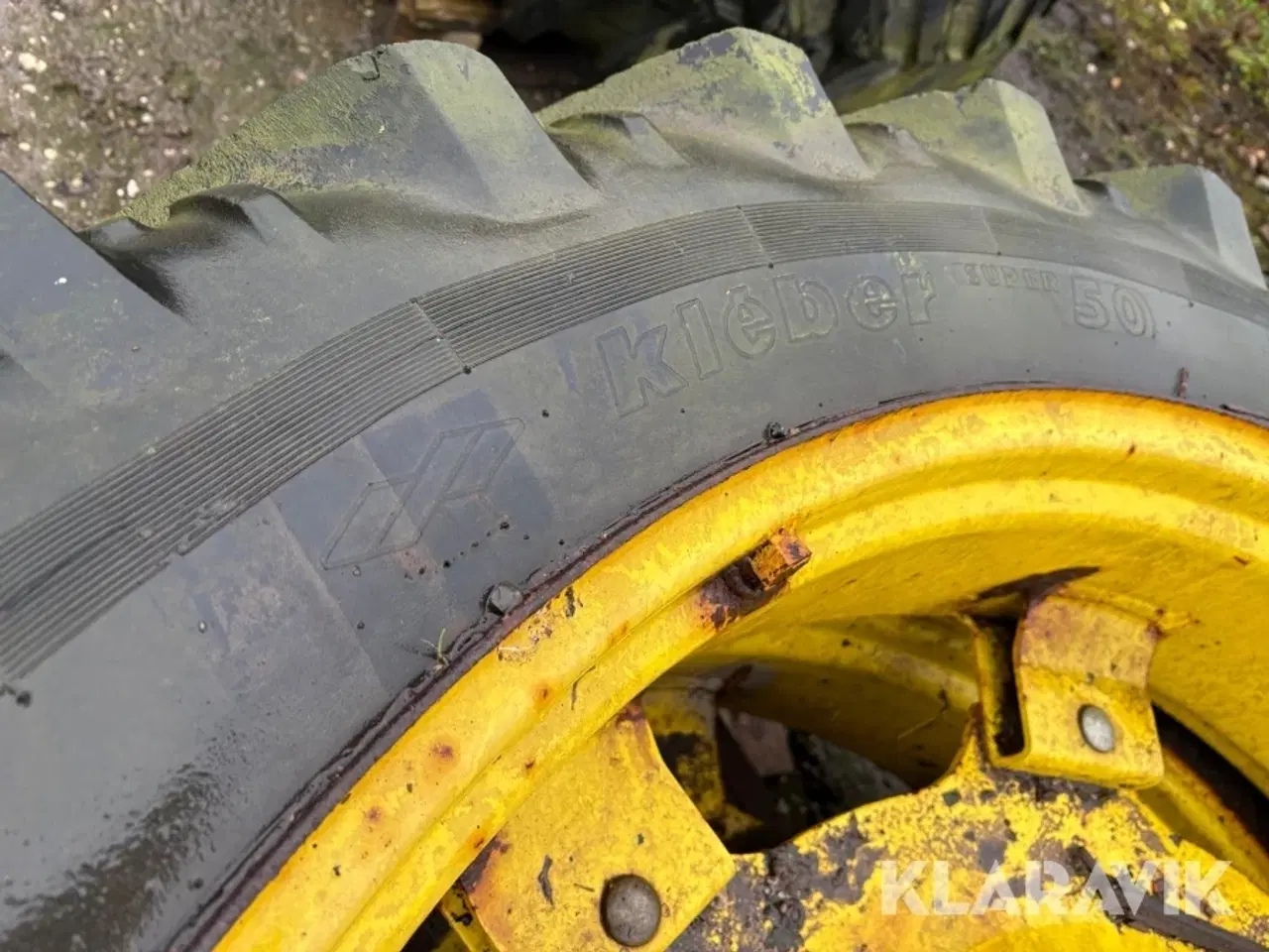 Billede 3 - Landbrugsdæk Kleber 12.4R46 2 styk