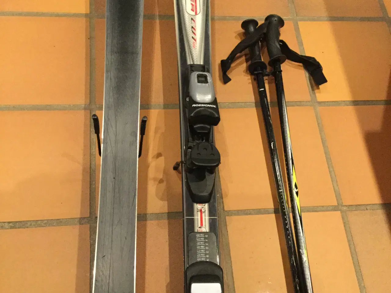 Billede 5 - Rossignol ski og skistøvler.