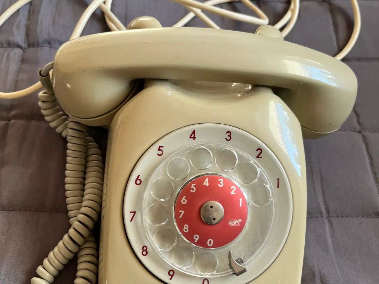 Billede 1 - Telefon med drejeskive