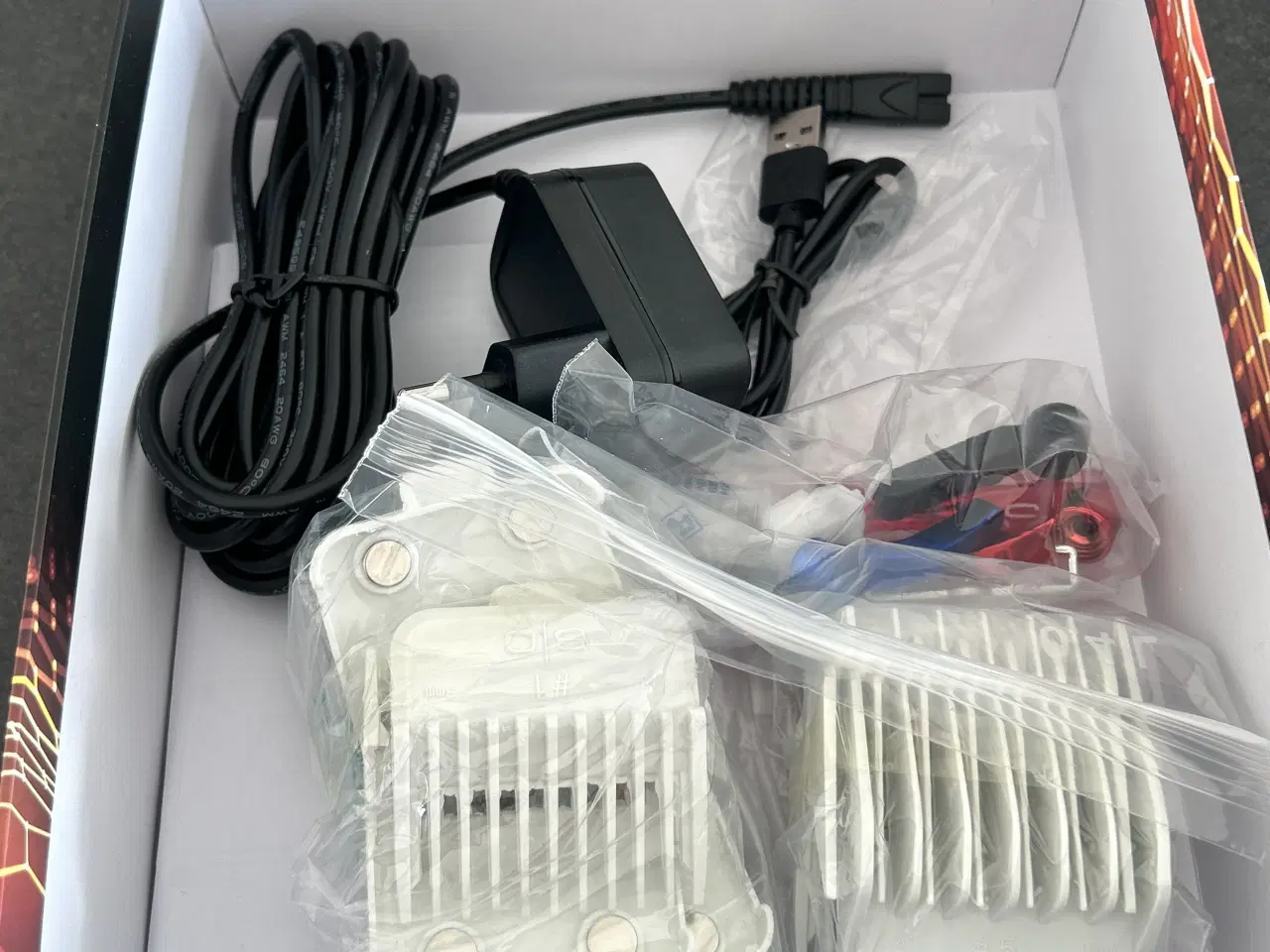 Billede 2 - Hårtrimmer kun brugt 1 gang nypris 1899kr