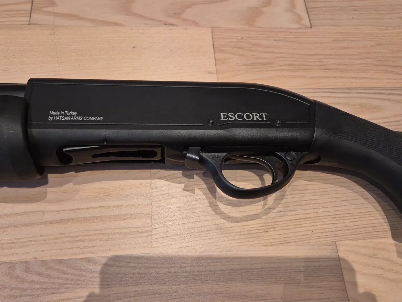 Billede 2 - Hatsan Escort Fieldhunter Pump Action 12 GA