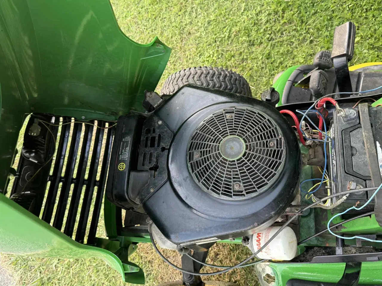 Billede 10 - John Deere LT170 – 16 hk V-Twin havetraktor (2005)