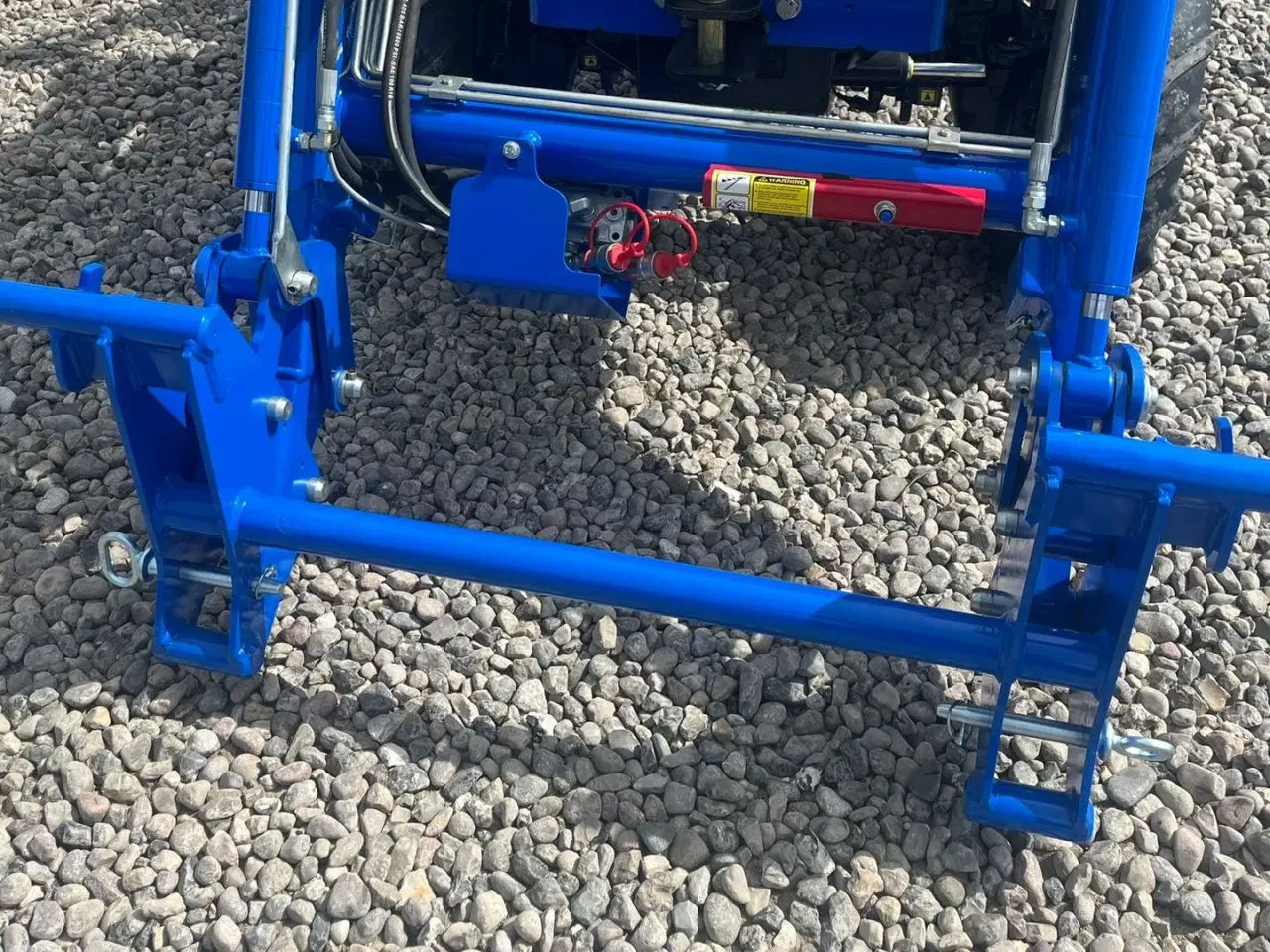 Billede 4 - Solis S26 6+2 gearmaskine med Fuldhydraulisk frontlæsser