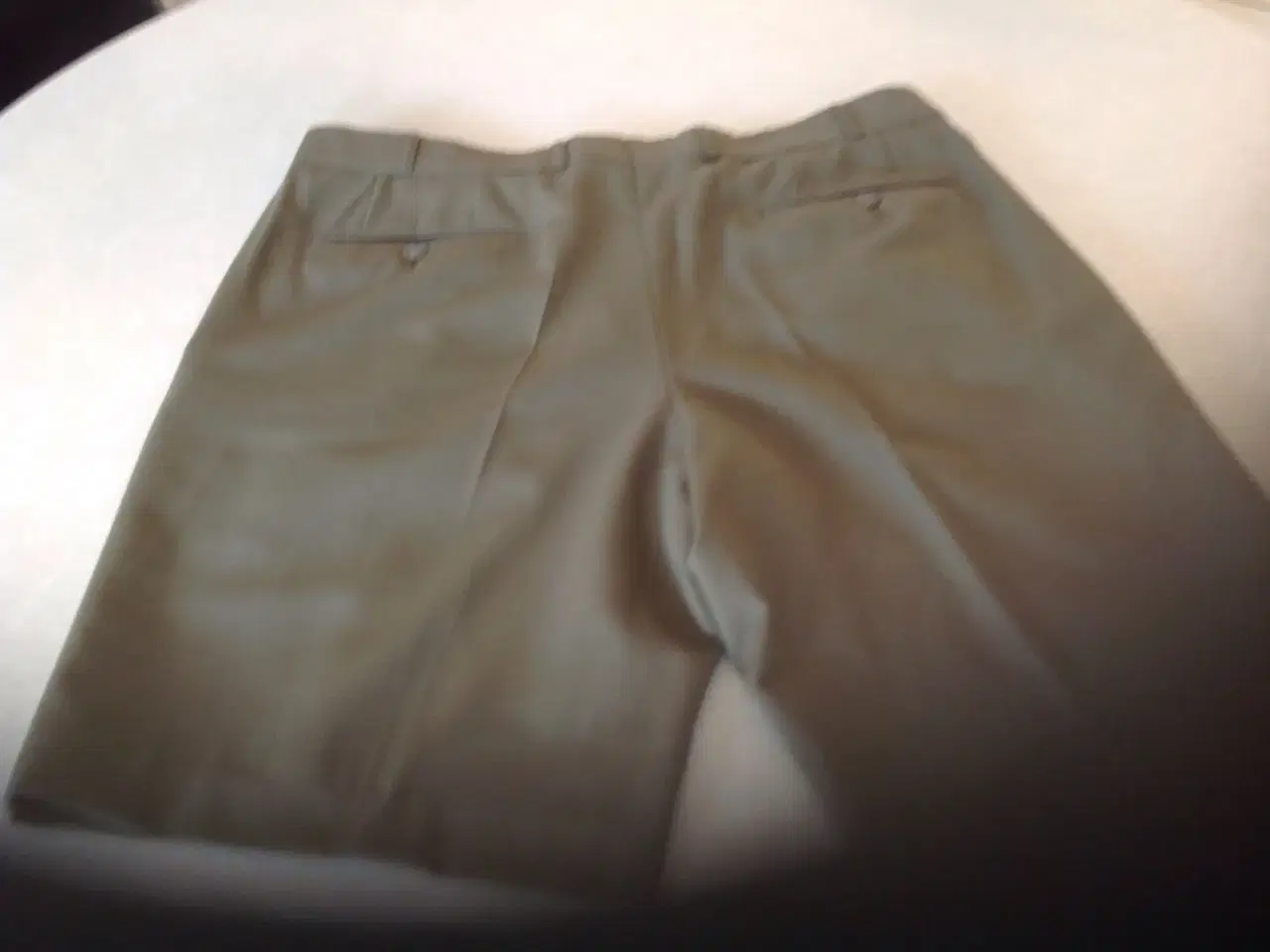 Billede 2 - Olivengrøn Herre shorts finkvalitet