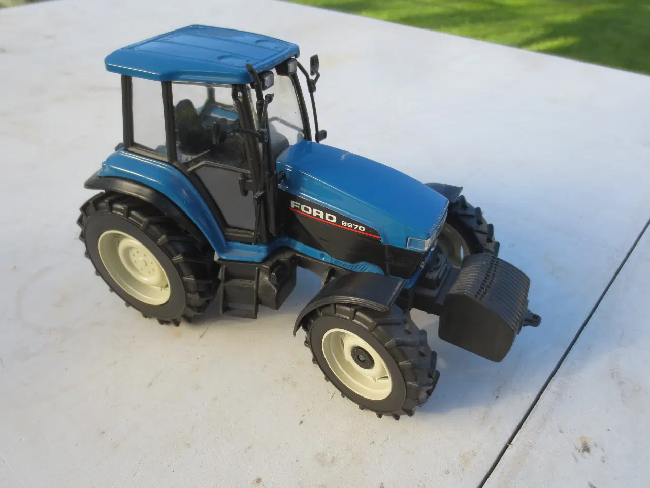 Billede 1 - 1 stk New Holland 8970 Modeltraktor