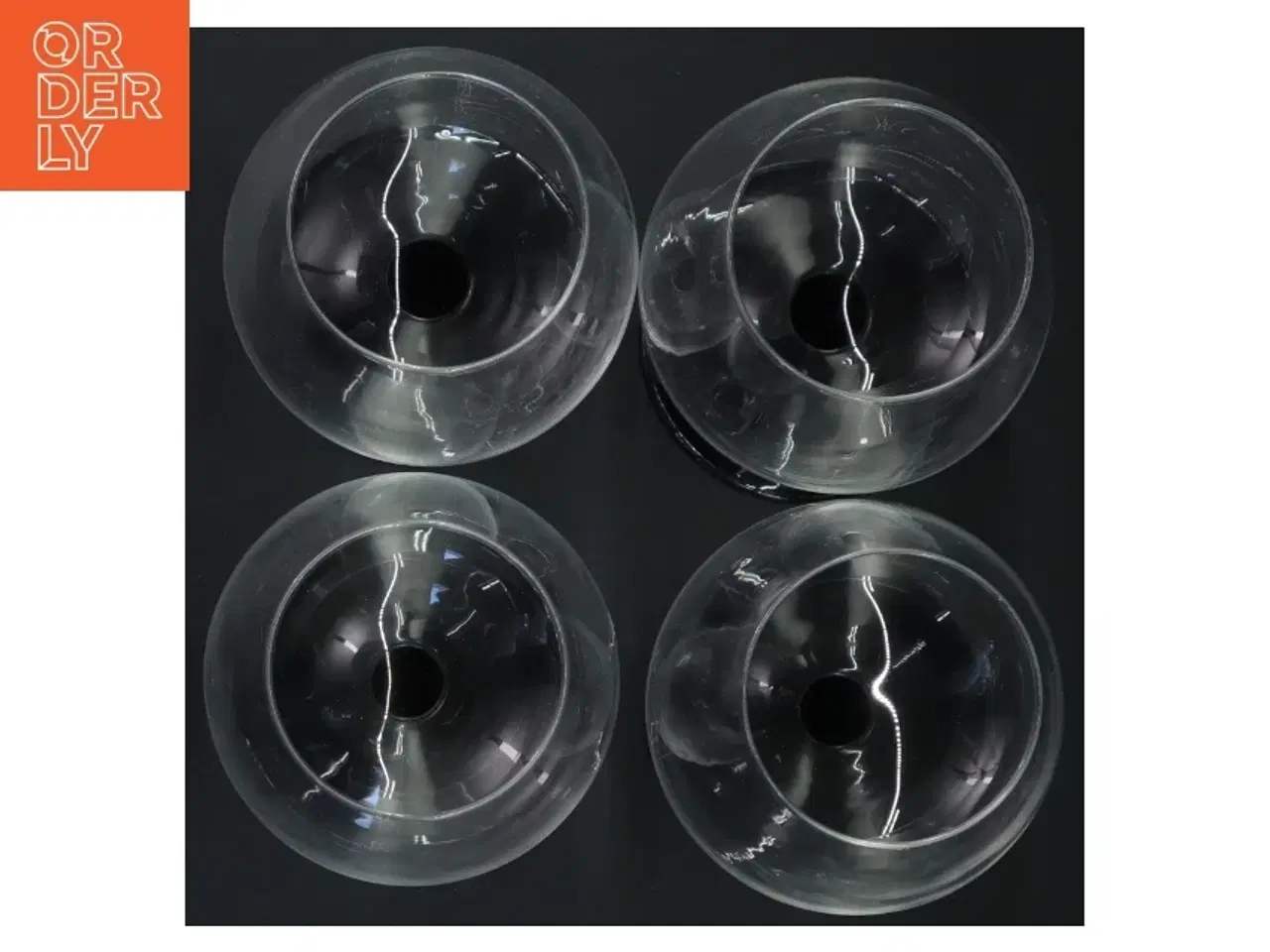 Billede 3 - Rødvinsglas med sort fod (str. Ø 6x13 cm)