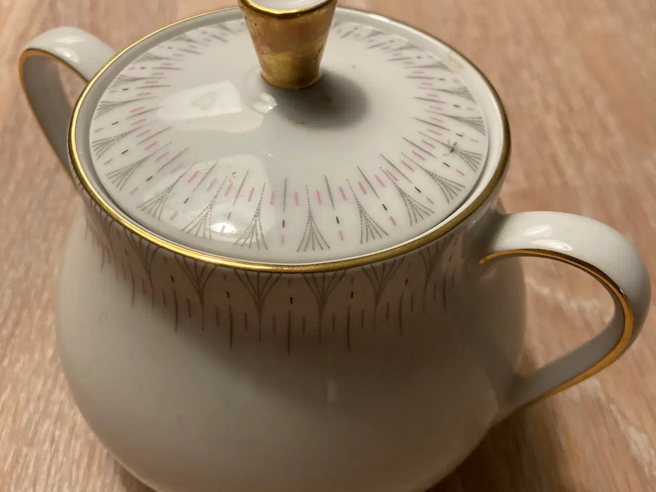 Billede 4 - Kongeaa Eschenbach. Stel med guldkant 