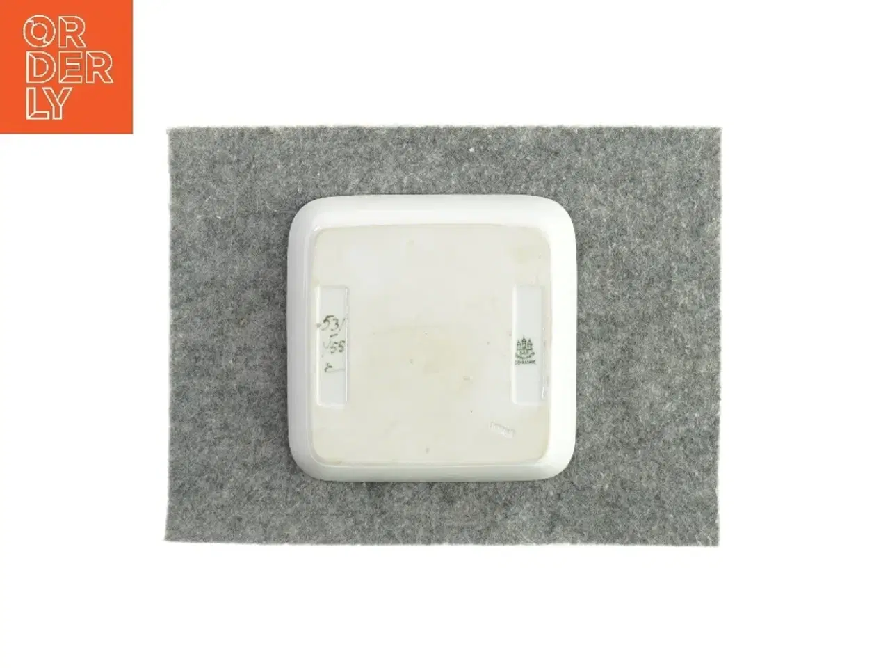 Billede 2 - Dekorativt fad fra B&G (str. LB: 11,5x11,5cm)