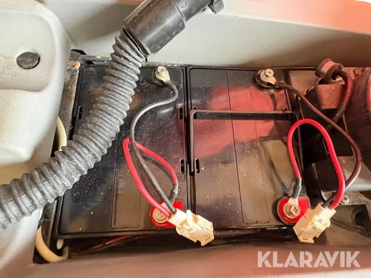 Billede 10 - Gulvvaskemaskine Hako B12