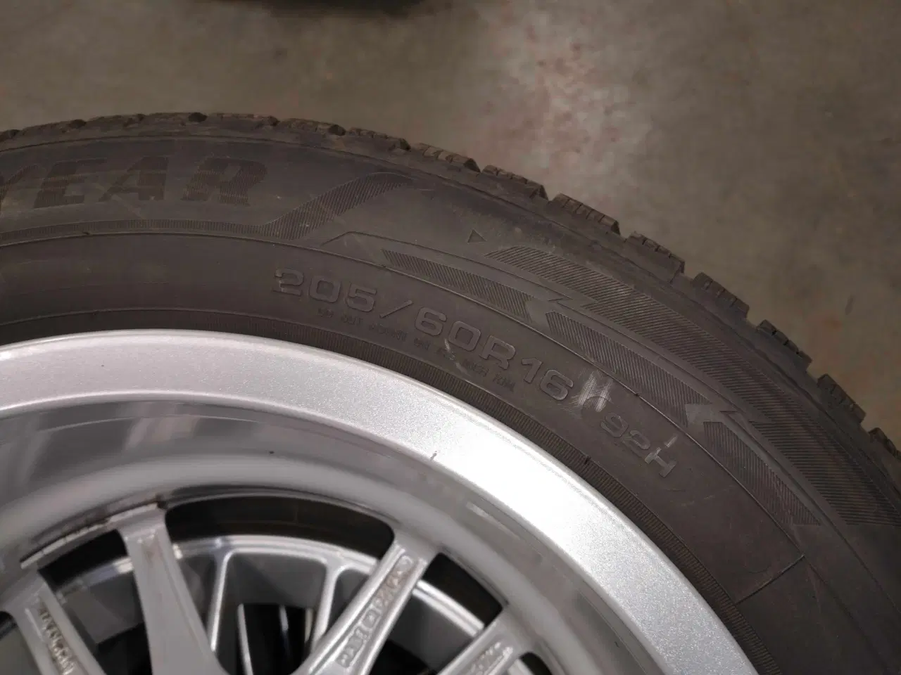 Billede 5 - Orginale Mercedes A-klasse 16 "alufælge