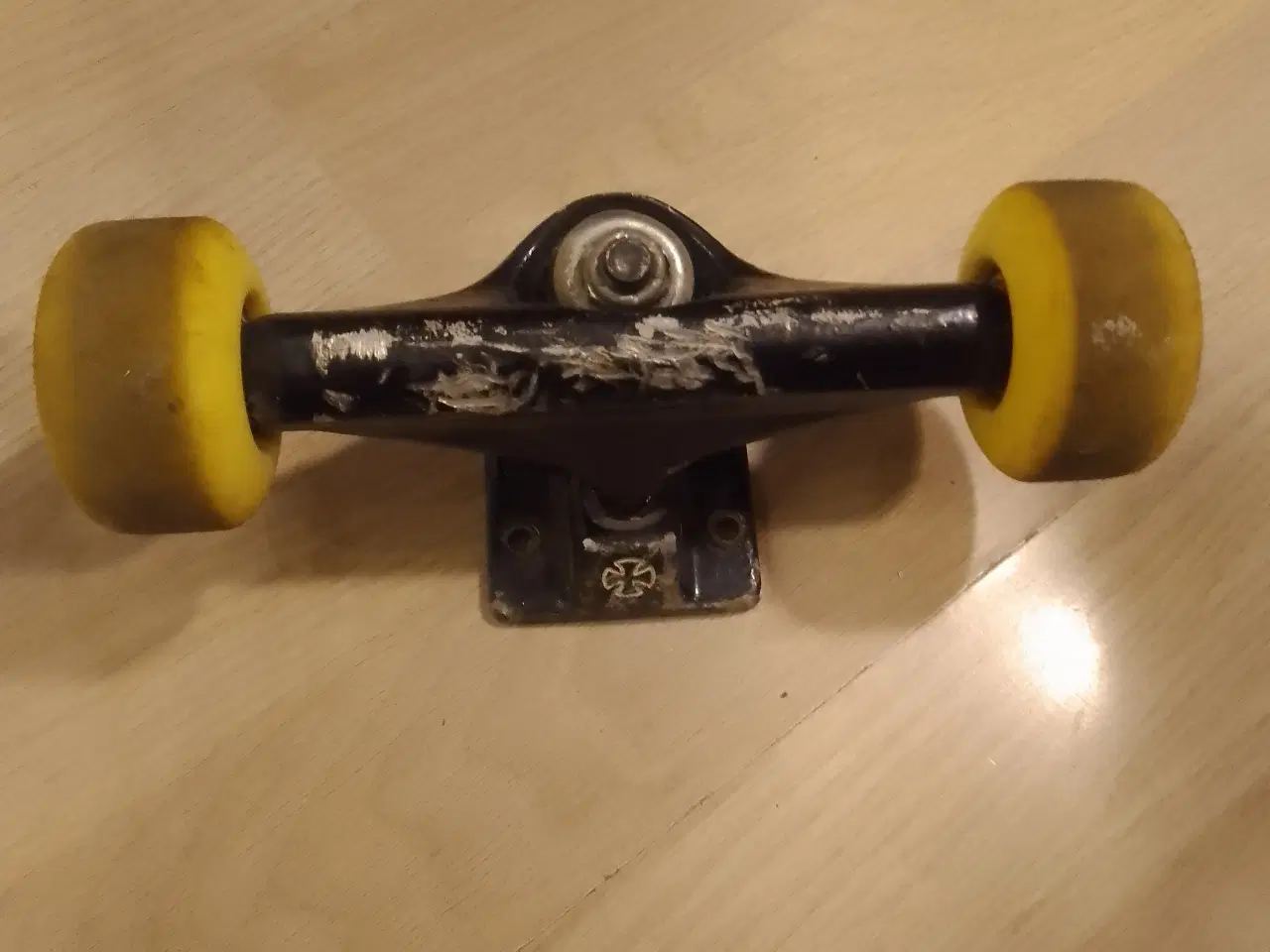 Billede 3 - Skatebord trucks Independent