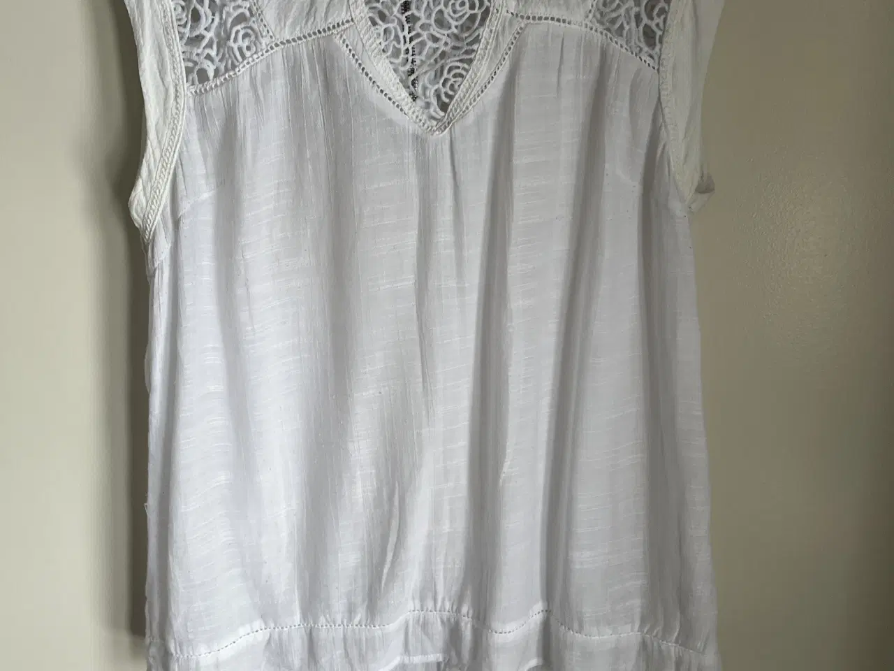 Billede 2 - Tøj pakke dame med 15 stk tøj, smykker Oma 