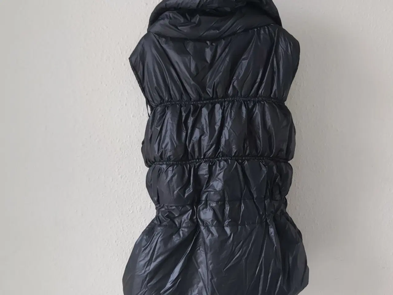 Billede 15 - Super fed vest ultra let og lækker