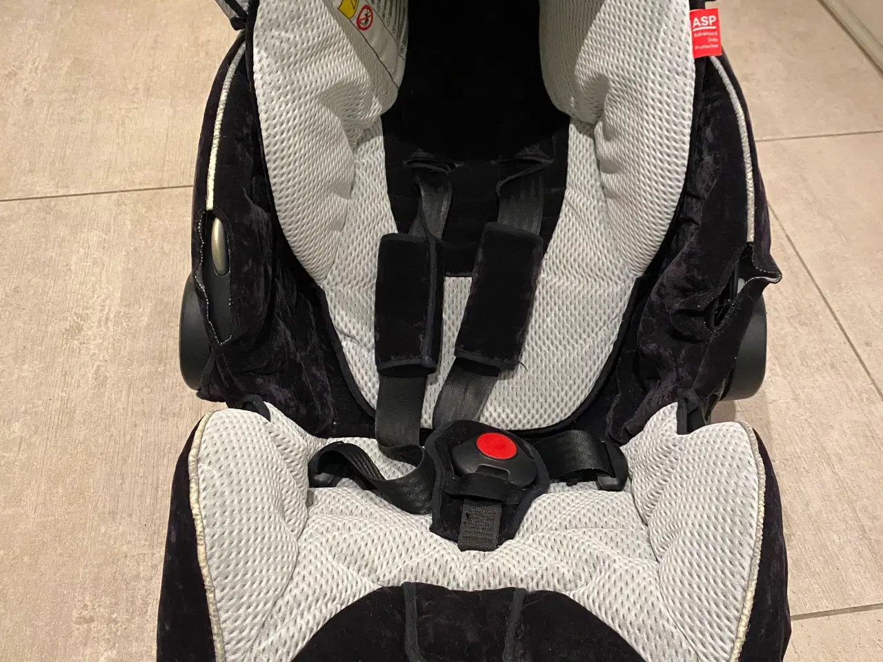 Billede 1 - Autostol både inde og til bil 0-9 mdr.