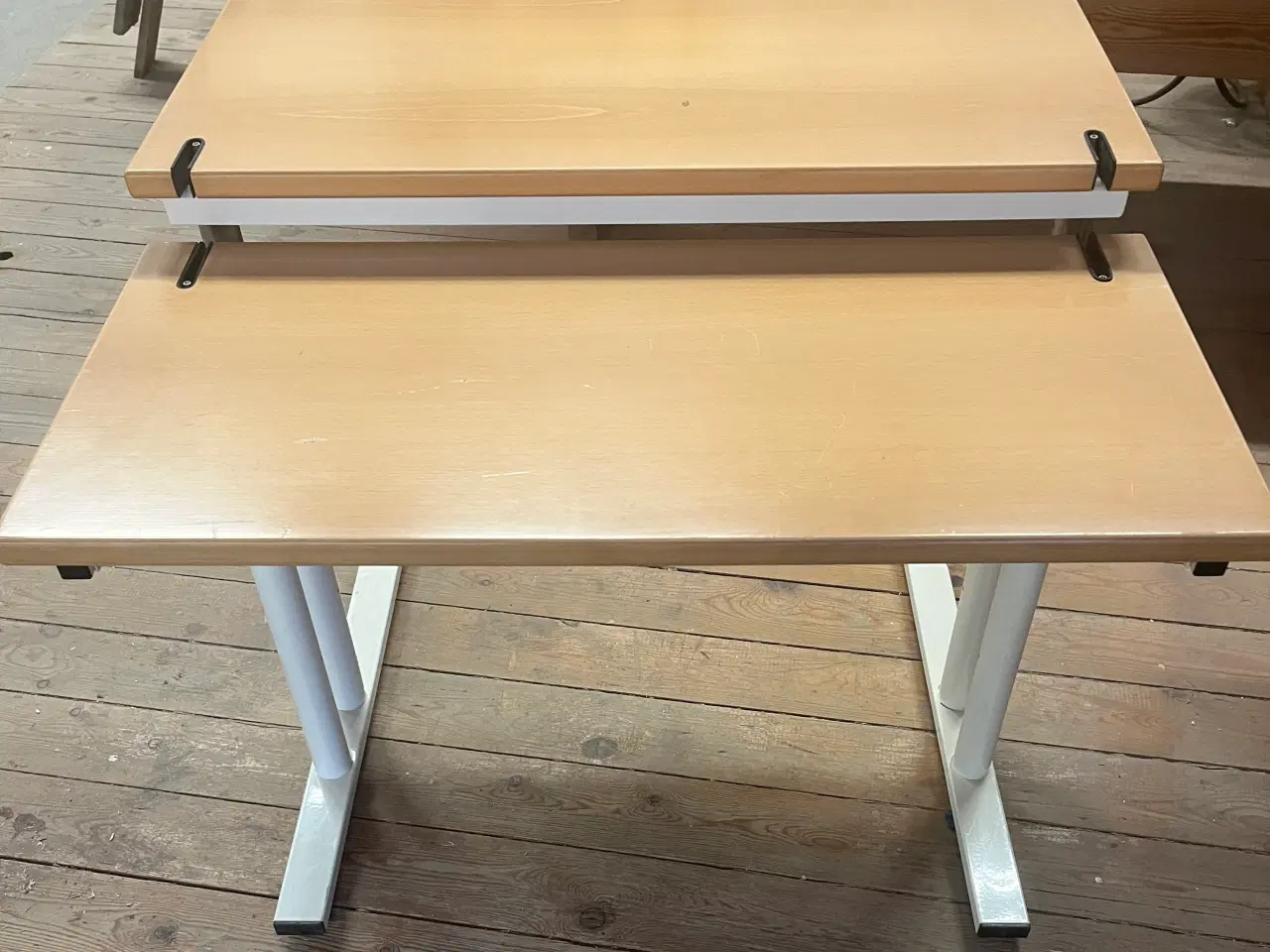 Billede 1 - Hæve- sænkeborde i bøg/hvid
