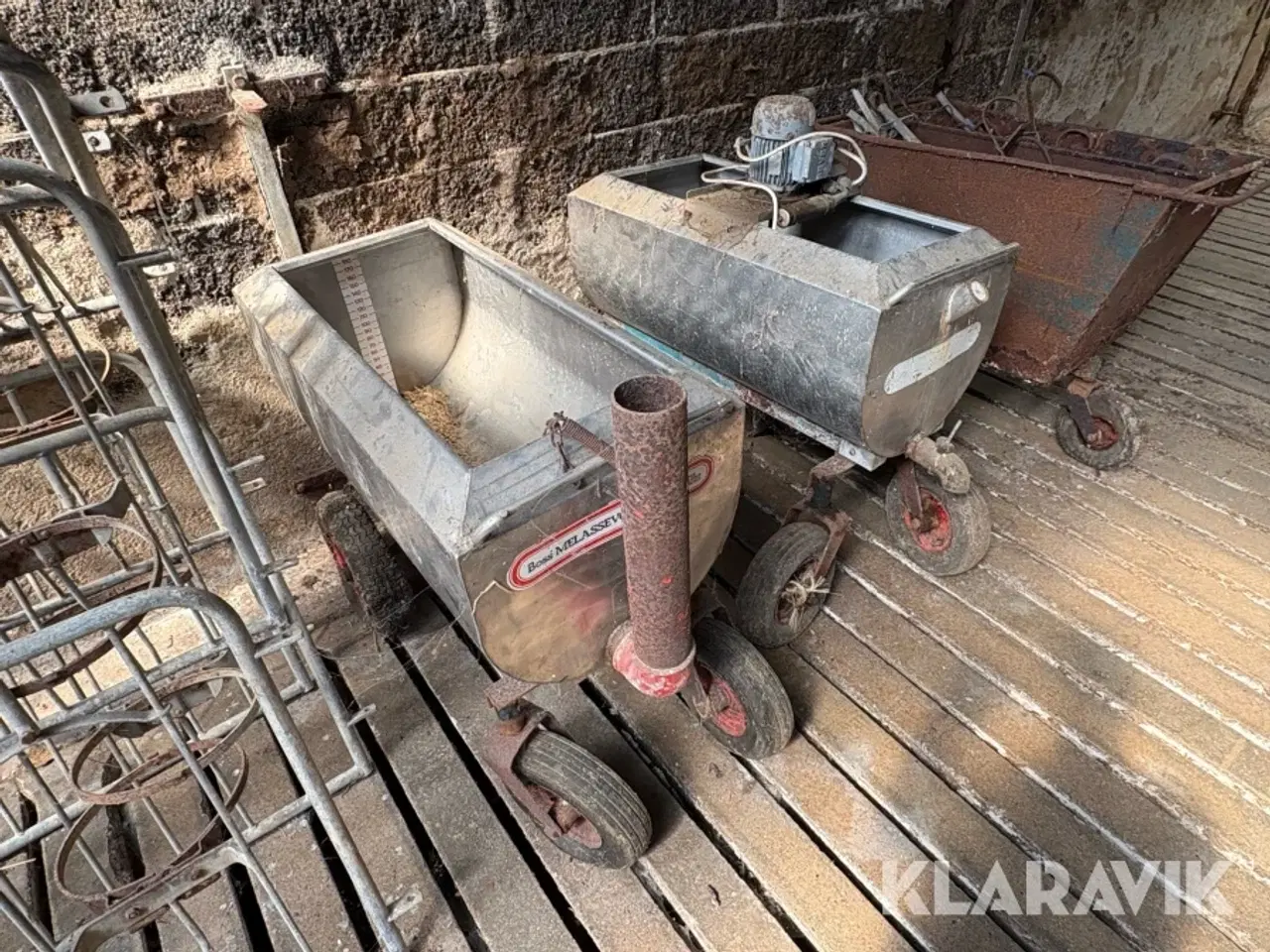 Billede 2 - Kalvefodervogn 2 styk.