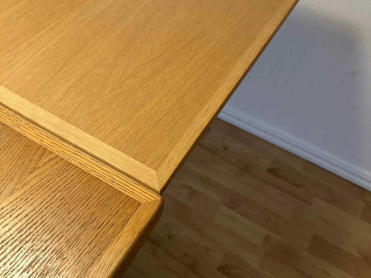 Billede 3 - Spise bord sælges