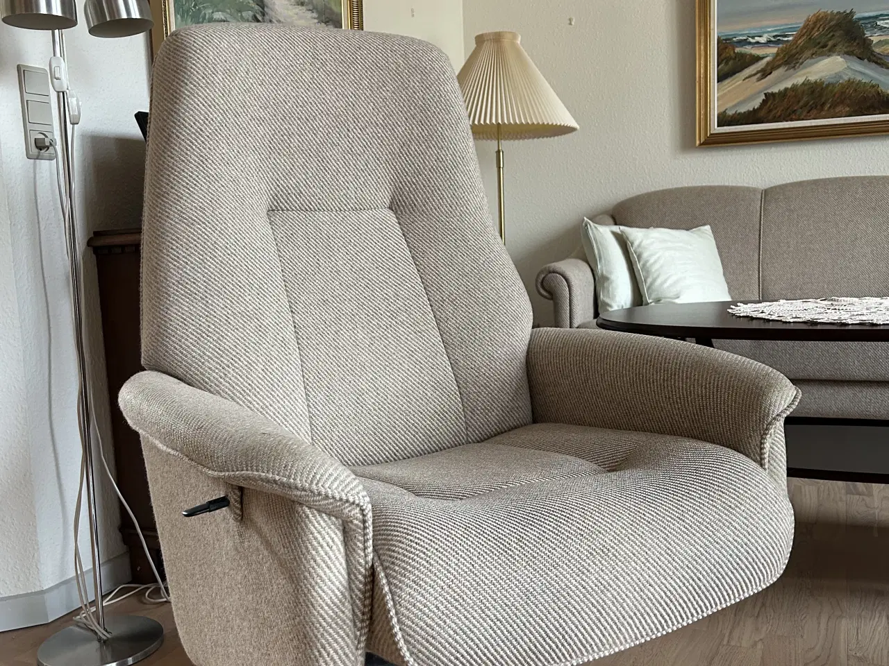 Billede 1 - Lænestol med skammel