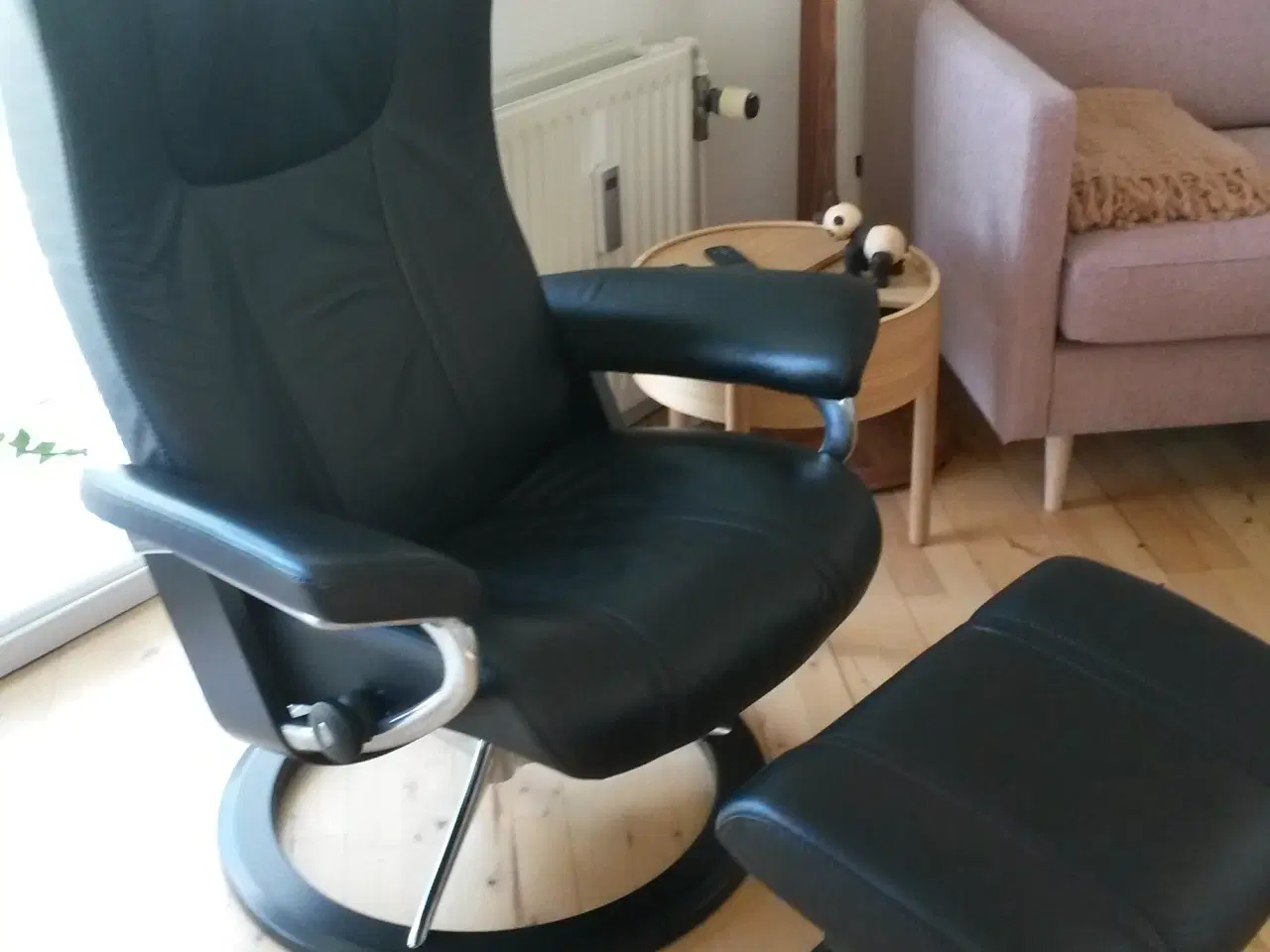 Billede 2 - stressless wing med skammel på signature stel 