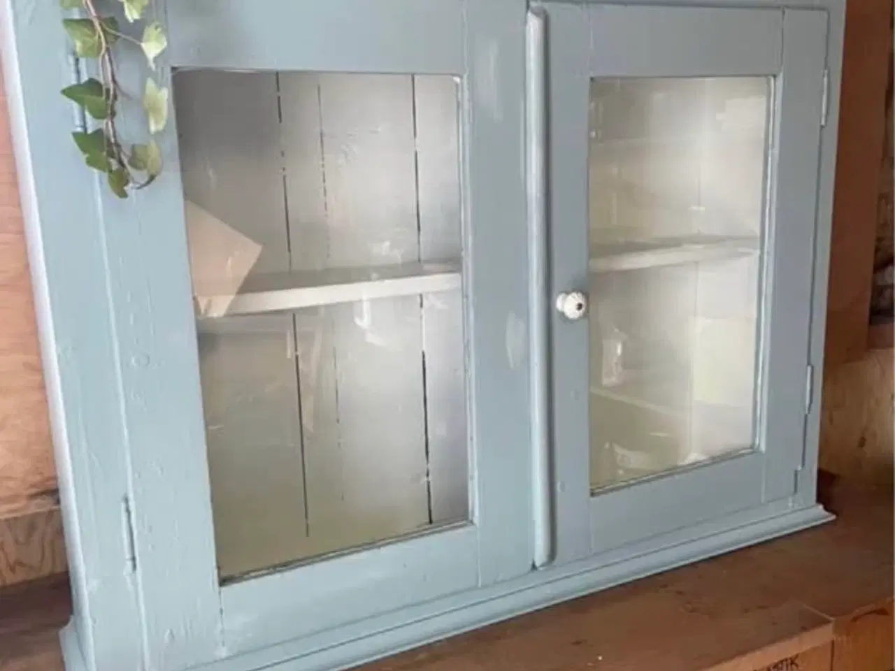 Billede 1 - Vitrineskab