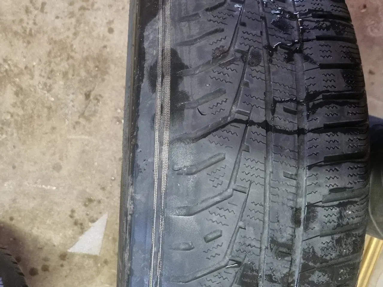 Billede 3 - Viknterdæk med alufælge