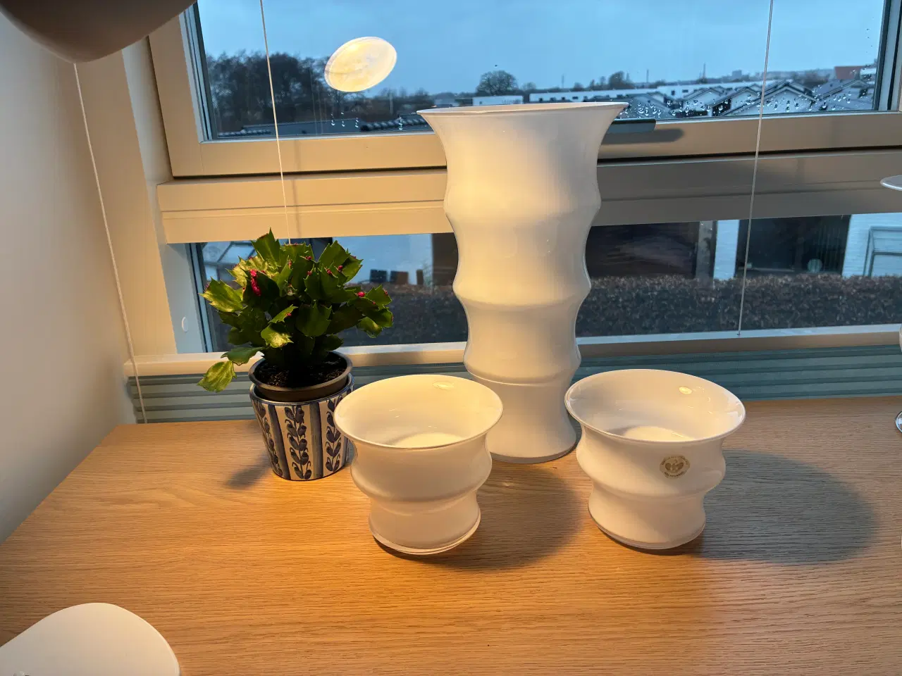 Billede 2 - Urtepotteskjuler, Karen Blixen serien, Hvid, 10 cm