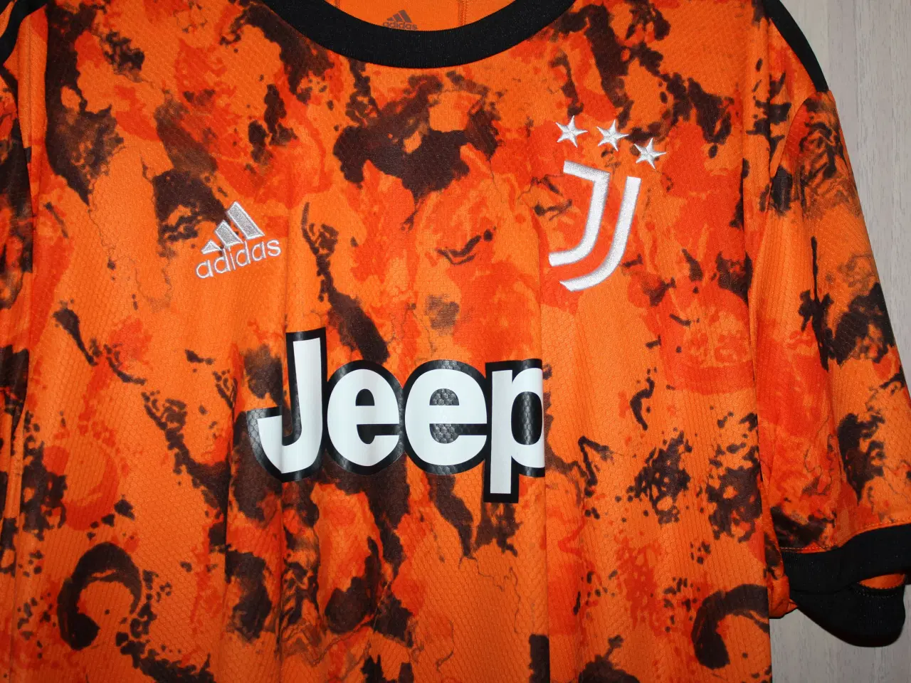 Billede 3 - Juventus FC Tredje Trøje (Sæson 21/22)