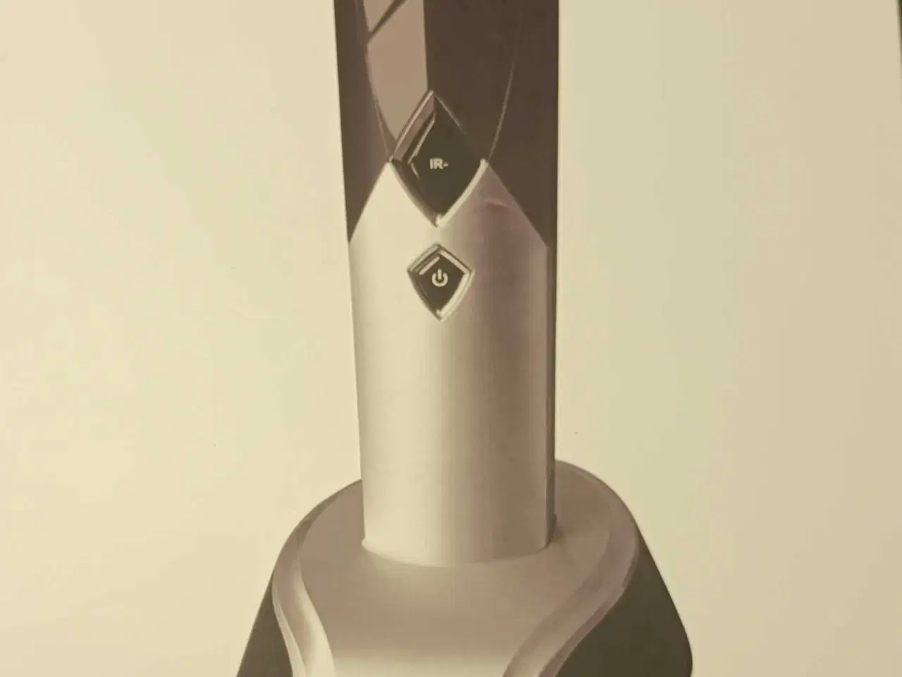 Billede 1 - Massagebørste med infrarød lysterapi og vibration.