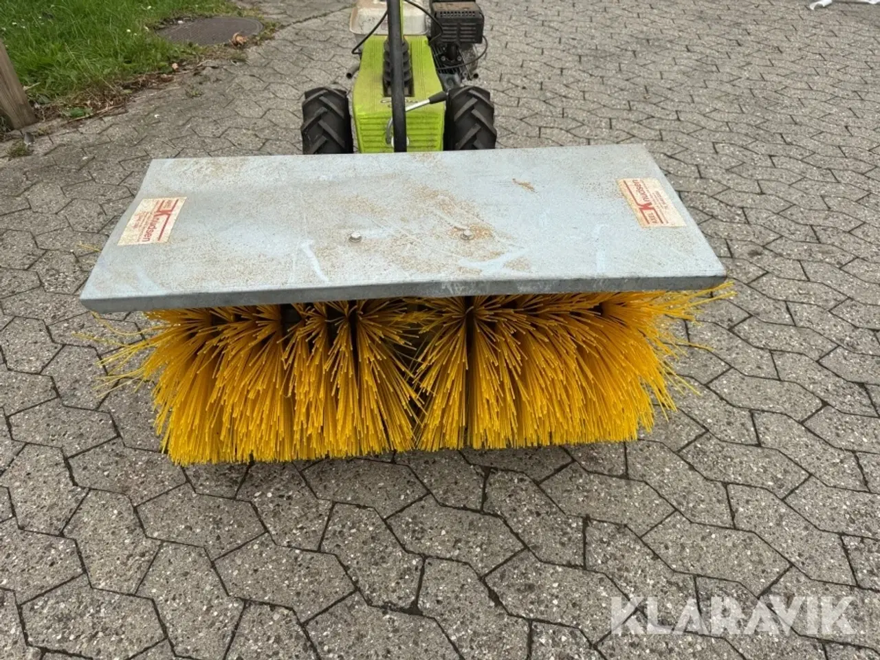 Billede 6 - Redskabsbærer Grillo G52 med kost