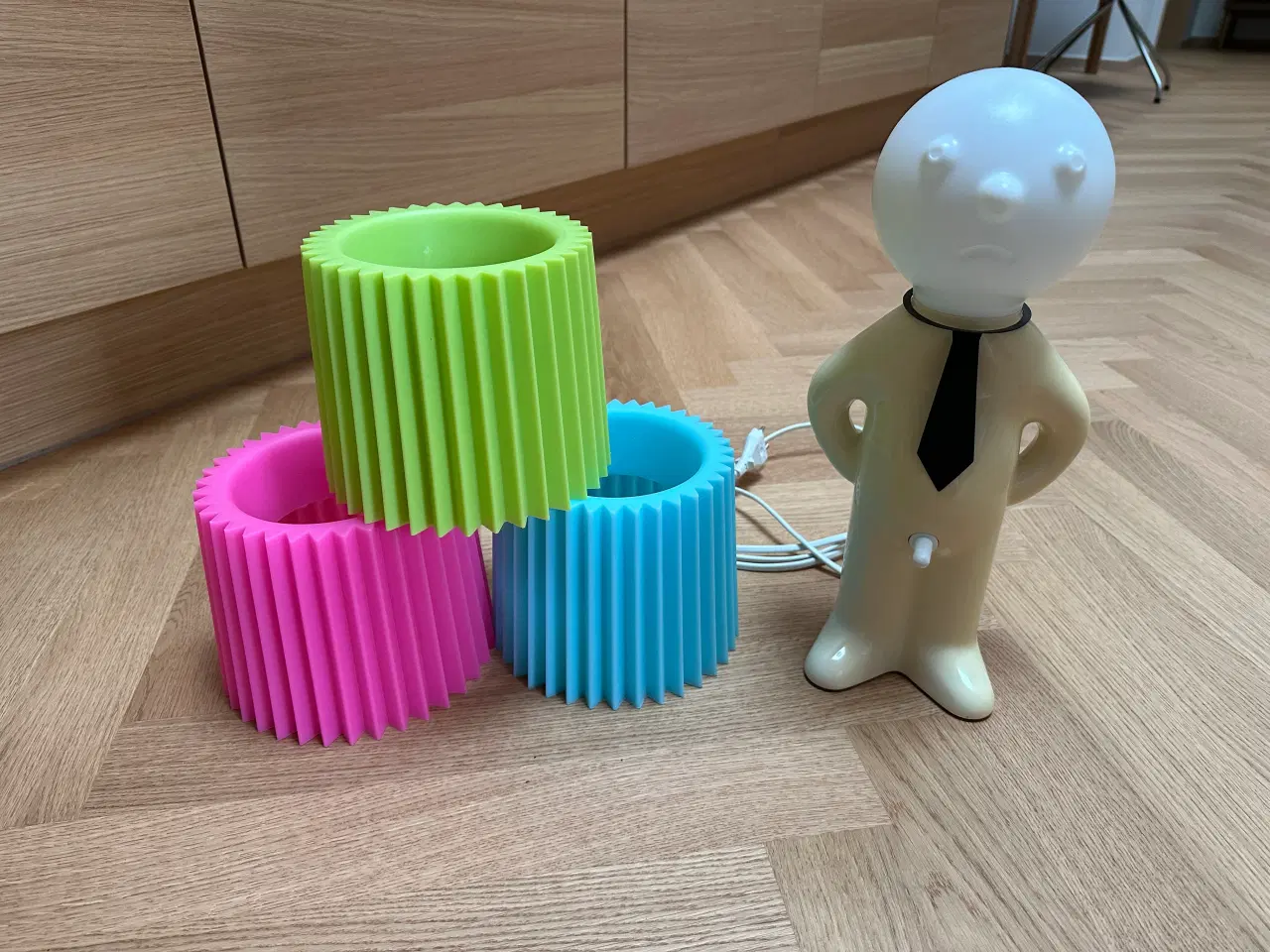 Billede 2 - Mr P lampe inkl tre skærme og slips