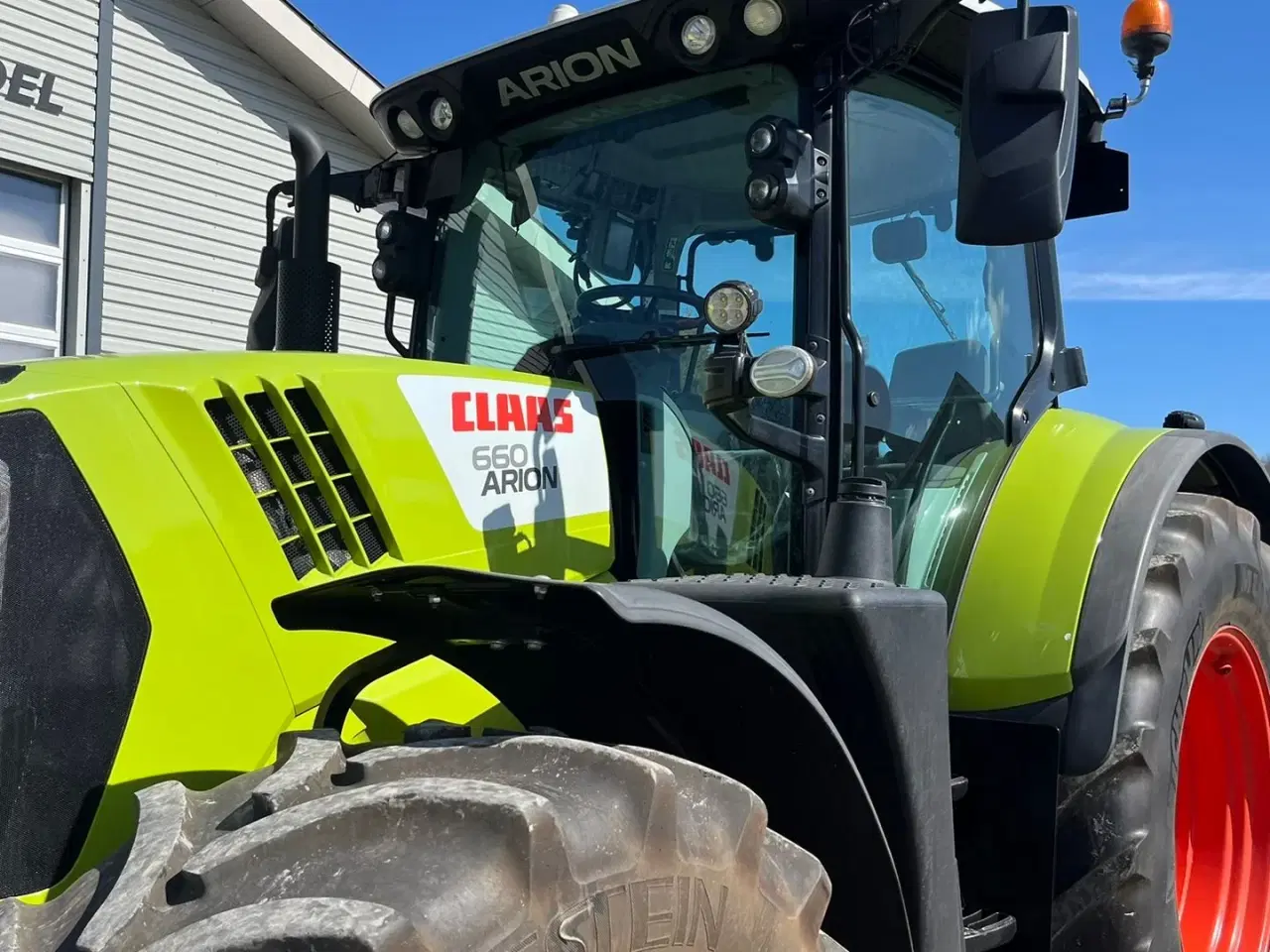 Billede 10 - CLAAS ARION 660 CMATIC med frontlift og front PTO og den kan evt også leveres med GPS anlæg