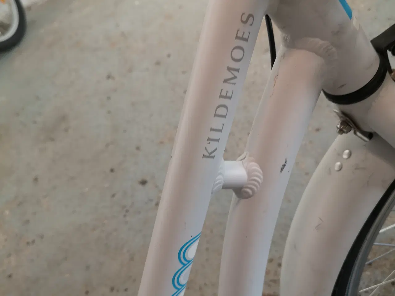 Billede 3 - KILDEMOES 20"  33cm 3 gear ,for- og baglygter, bat