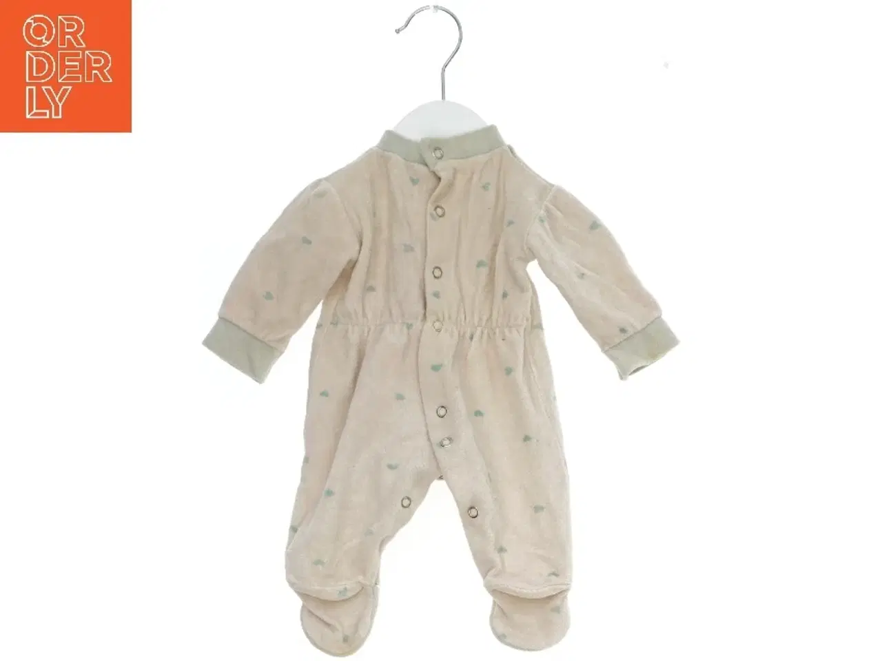 Billede 1 - Babydragt med hjerteprint fra Petit Coeur (str. 80)