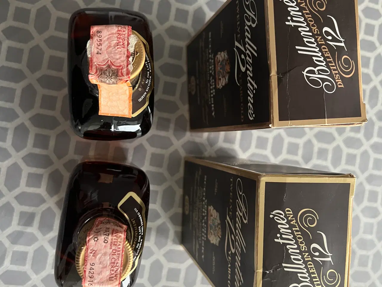 Billede 4 - Ballantines whisky -12 år old 2 flasker